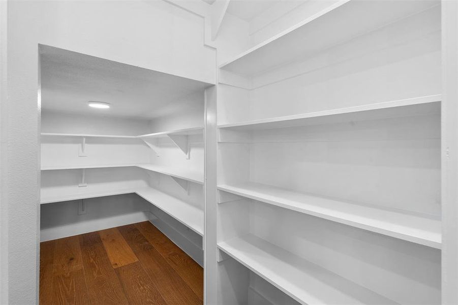 Spacious, unfurnished interior of a new home in , North Richland Hills (Image 36).