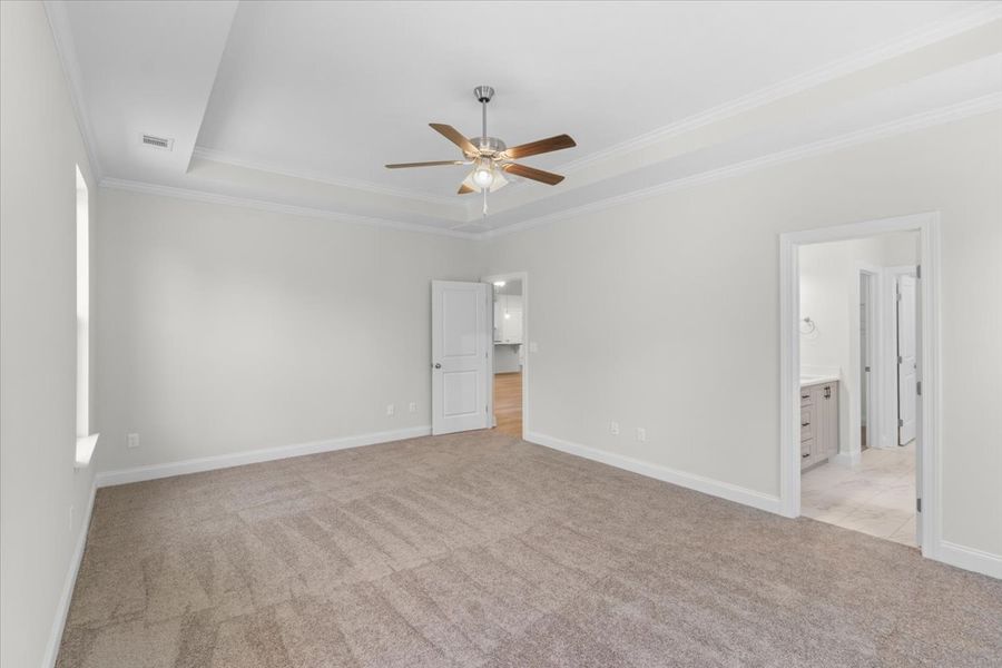 Spacious, unfurnished interior of a new home in Windsor, North Augusta (Image 32).