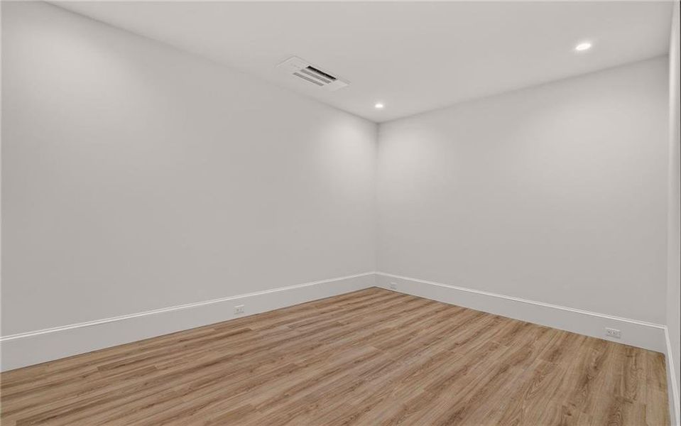 Spacious, unfurnished interior of a new home in , Atlanta (Image 47). Spacious, unfurnished interior of a new home in , Atlanta (Image 47).
