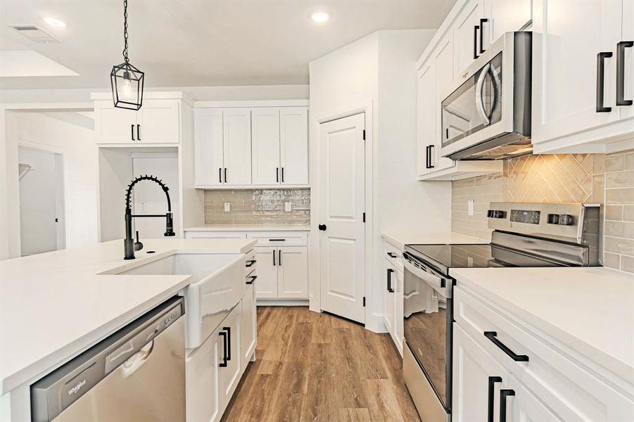 Furnished interior view inside a new home in , Granbury (Image 4). Furnished interior view inside a new home in , Granbury (Image 4).