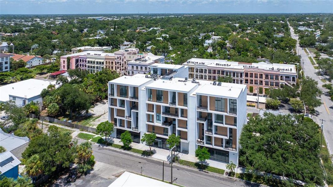 Condo located in Sarasota, FL showcasing its design and architecture (Image 38). Condo located in Sarasota, FL showcasing its design and architecture (Image 38).