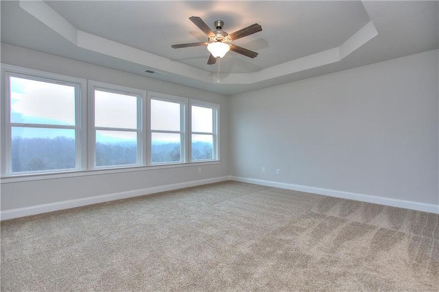 Spacious, unfurnished interior of a new home in , Homer (Image 18).