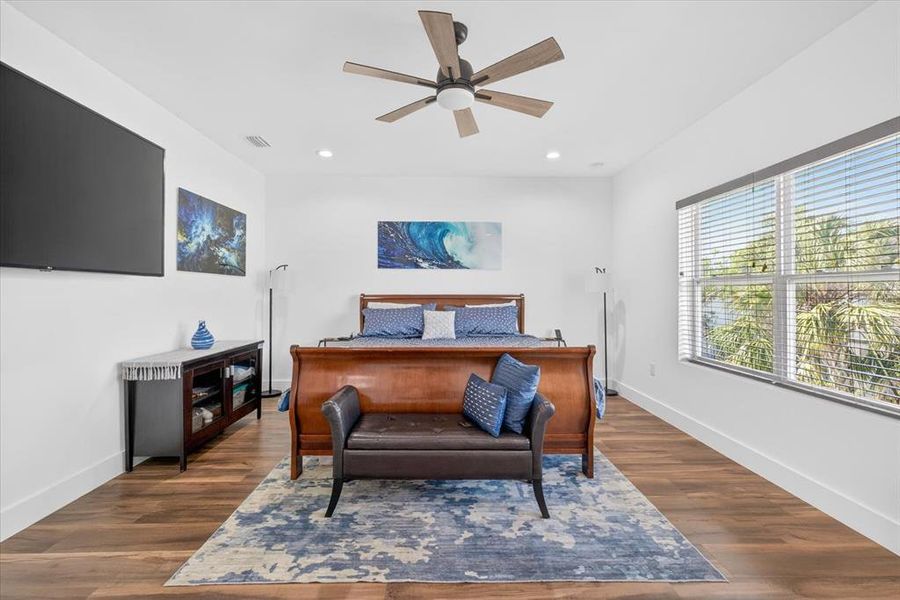 Furnished interior view inside a new home in , Tampa (Image 48).