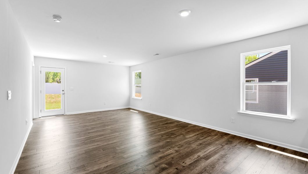 Spacious, unfurnished interior of a new home in Harper Ridge, Roebuck (Image 21).