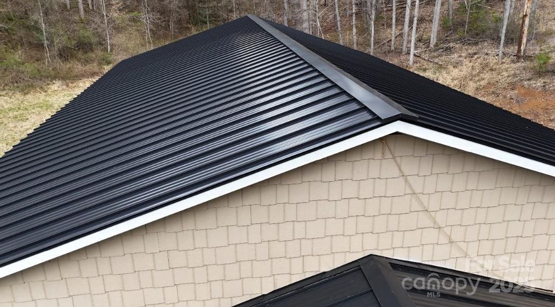 Image 8 of a home in .