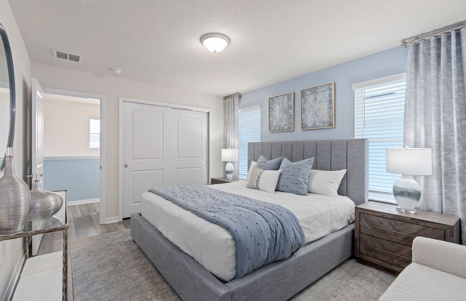 Furnished interior view inside a new home in Windsor Cay Resort, Clermont (Image 3).