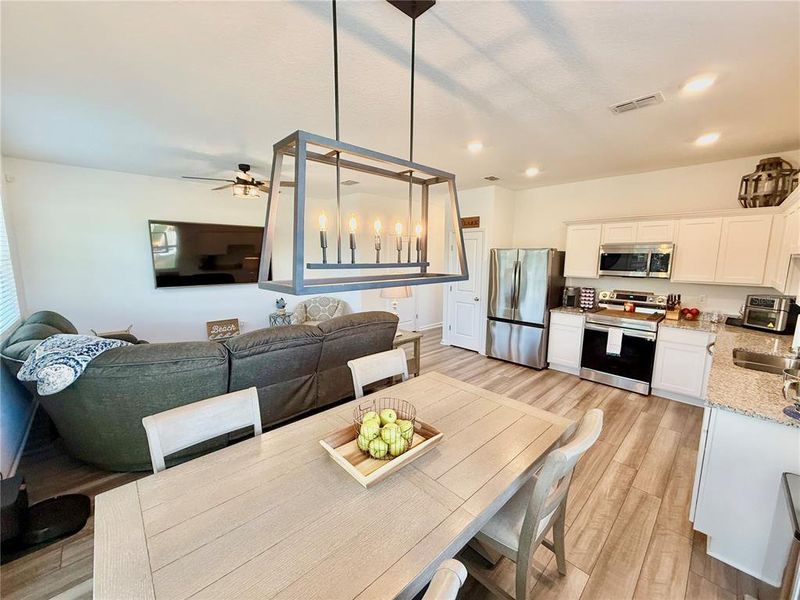 Furnished interior view inside a new home in , Gibsonton (Image 14).