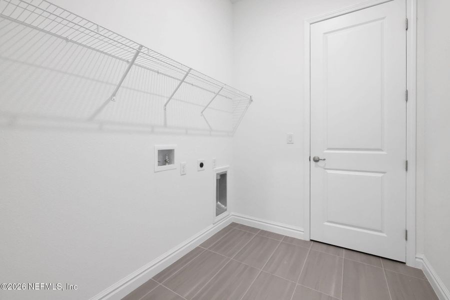 Spacious, unfurnished interior of a new home in Veranda Bay, Flagler Beach (Image 50).