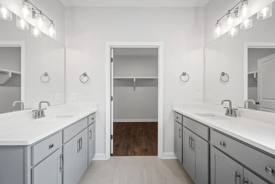 The Wellsley B Primary Suite Bathroom