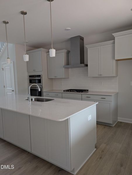 PXL_20250916_211907003