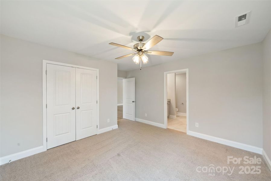 Spacious, unfurnished interior of a new home in , Monroe (Image 38).
