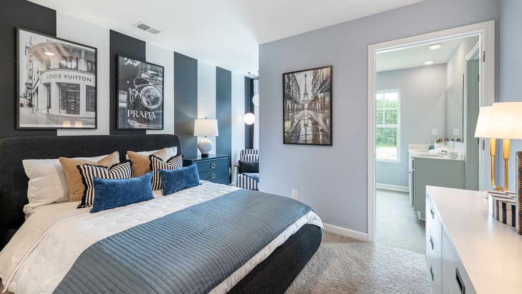 Furnished interior view inside a new home in Barrett Cove, Marietta (Image 16).