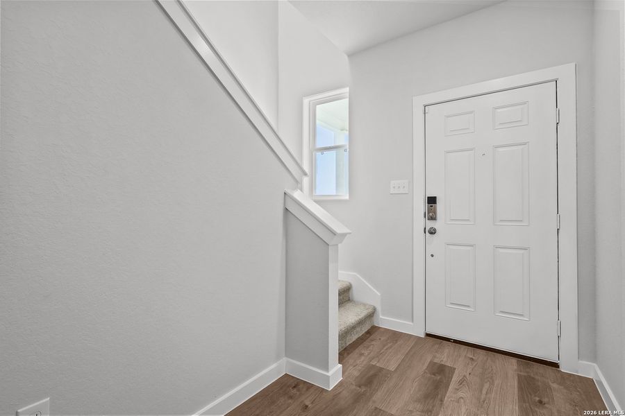 Spacious, unfurnished interior of a new home in Summerlin, San Antonio (Image 23).