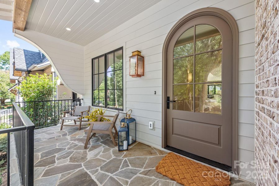 Curved details throughout the home