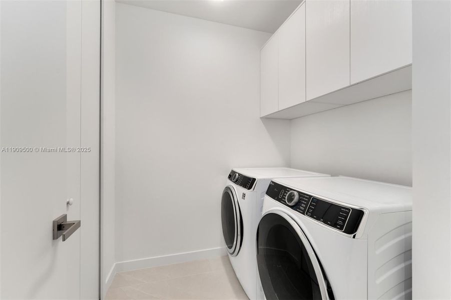 Close-up of interior finishes inside a home in , Miami (Image 19). Close-up of interior finishes inside a home in , Miami (Image 19).