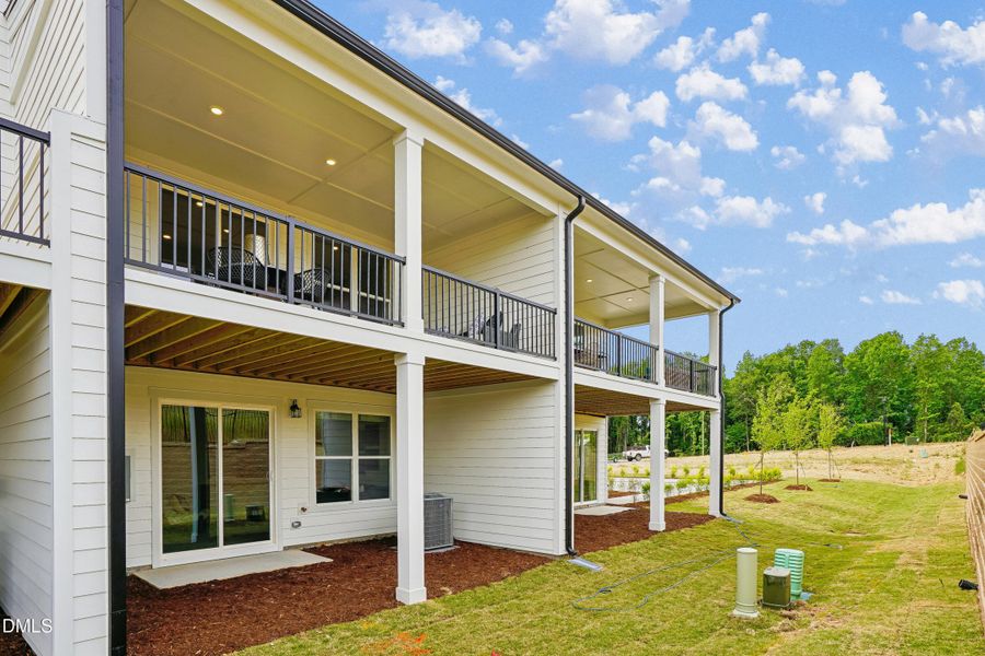 25-Back Elevation 25-Back Elevation