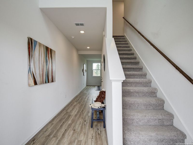 Spacious, unfurnished interior of a new home in Applewhite Meadows, San Antonio (Image 22).