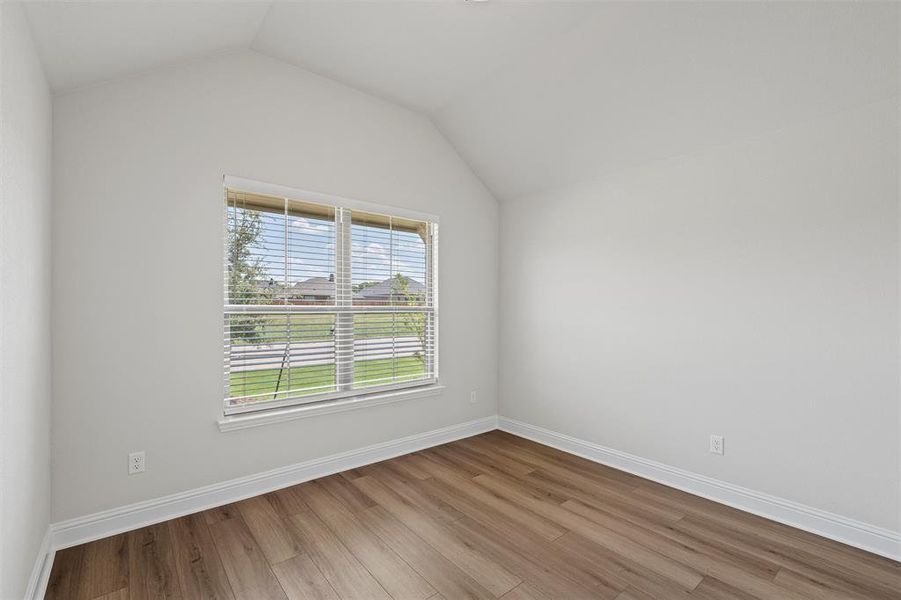 Spacious, unfurnished interior of a new home in Renaissance, Waco (Image 15).