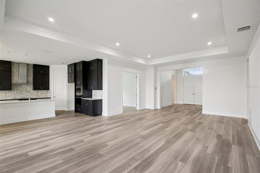 Spacious, unfurnished interior of a new home in Eagles Cove at Mirada, San Antonio (Image 29).