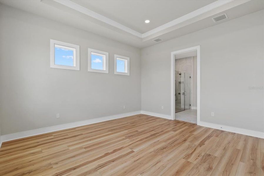 Spacious, unfurnished interior of a new home in , Parrish (Image 37).