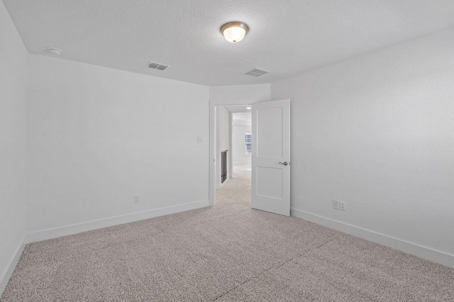Spacious, unfurnished interior of a new home in Bridgeland, Cypress (Image 9).