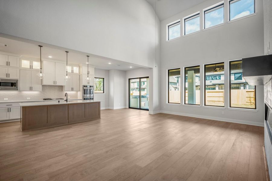 Spacious, unfurnished interior of a new home in Artavia 70′ Lots, Conroe (Image 37).