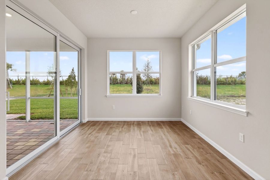 Spacious, unfurnished interior of a new home in Del Webb Tradition, Port St. Lucie (Image 55).