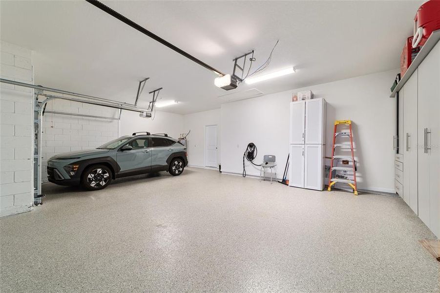 Spacious, unfurnished interior of a new home in Brookhaven, Ocala (Image 25).