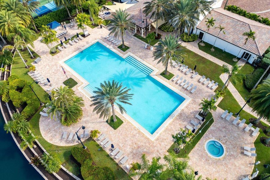 Community amenities in Tesoro Club, Port St. Lucie (Image 41).