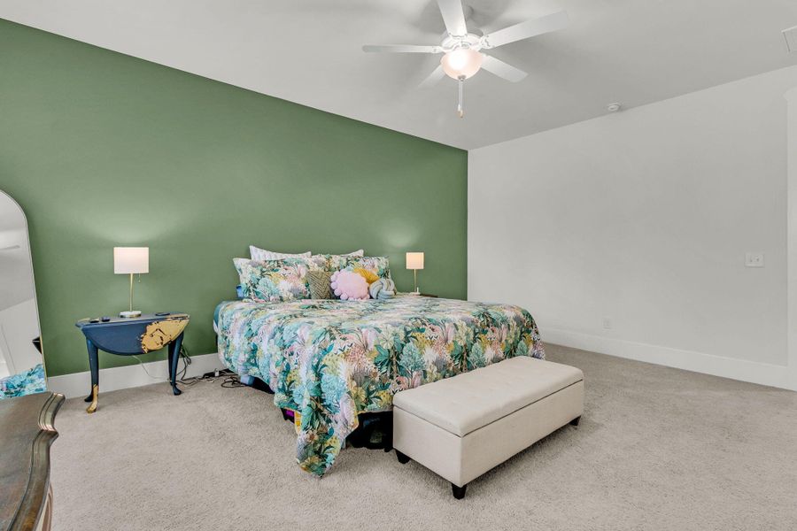 Furnished interior view inside a new home in , Ravenel (Image 34).