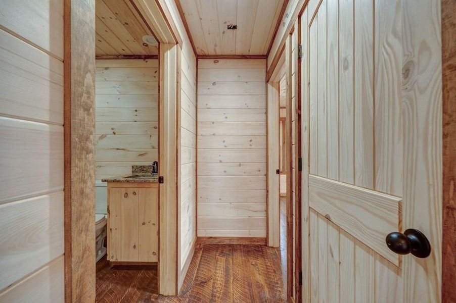 Spacious, unfurnished interior of a new home in , Mineral Bluff (Image 64).