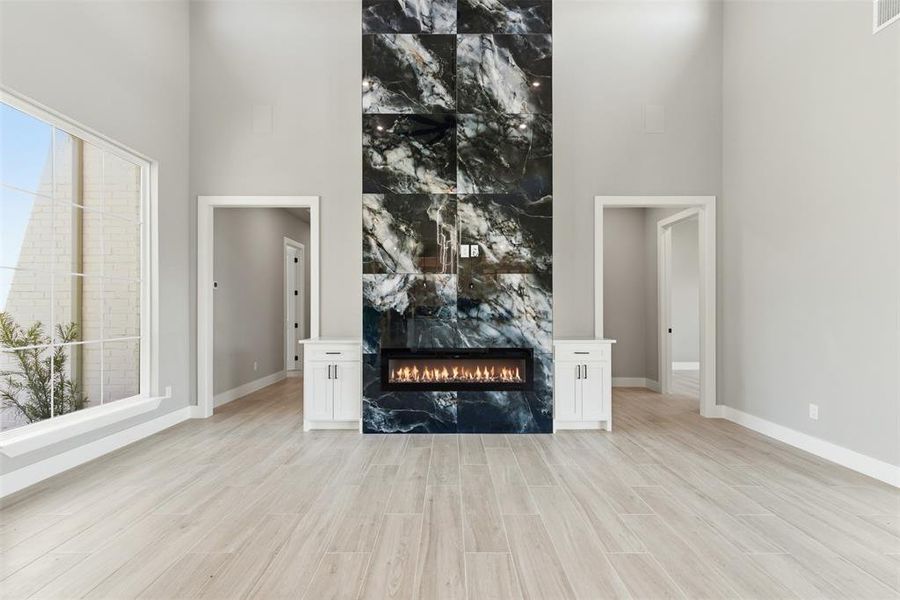 Furnished interior view inside a new home in , Fort Worth (Image 8).