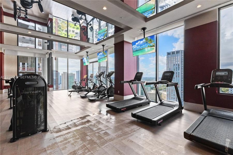 Community amenities in , Miami (Image 11).