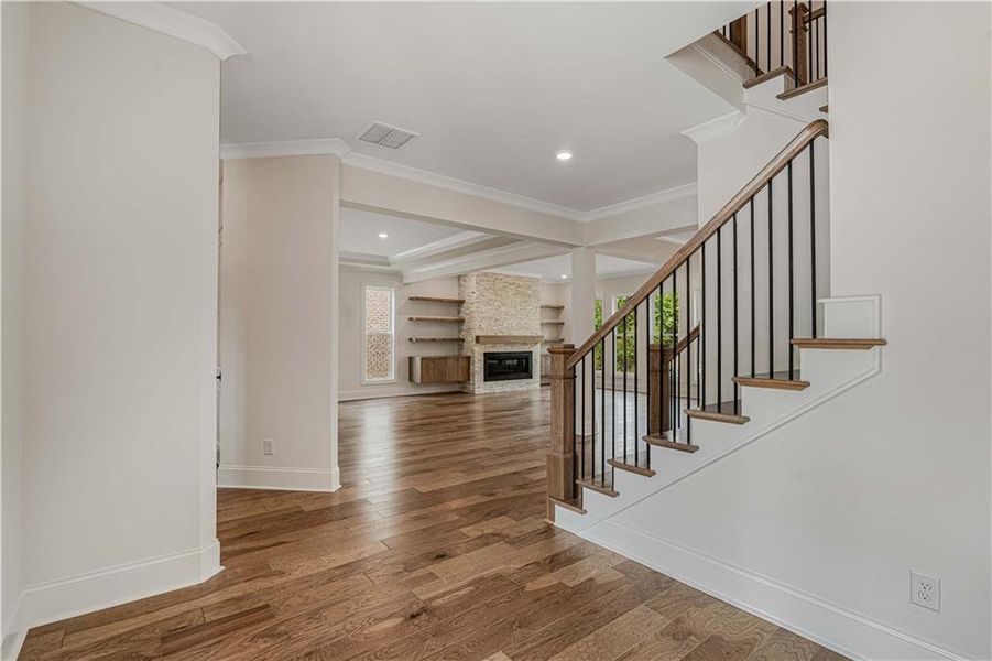 Spacious, unfurnished interior of a new home in Bellwyn, Johns Creek (Image 21).
