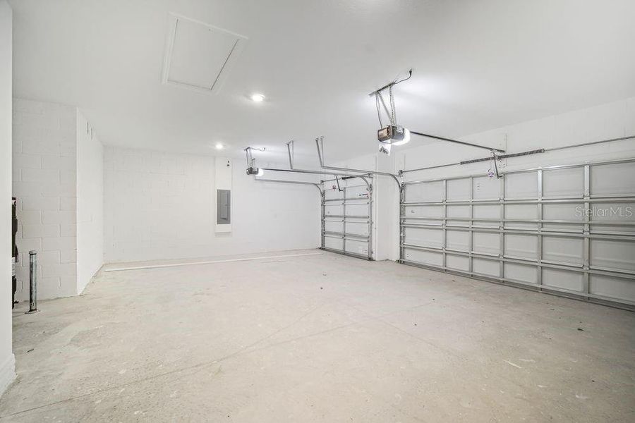 Spacious, unfurnished interior of a new home in Brookland Park, Auburndale (Image 17).