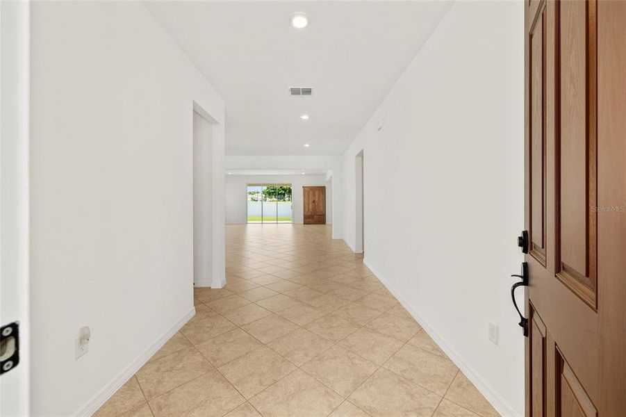 Spacious, unfurnished interior of a new home in Calesa Township, Ocala (Image 42). Spacious, unfurnished interior of a new home in Calesa Township, Ocala (Image 42).