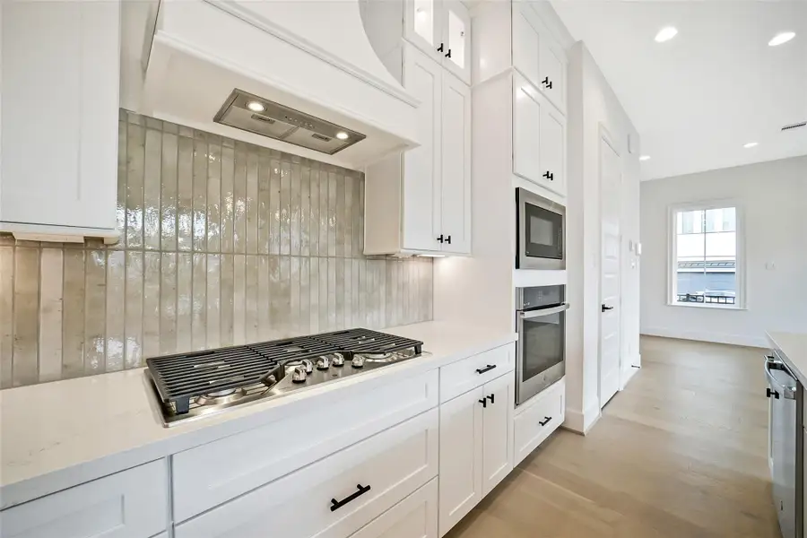 Furnished interior view inside a new home in Reserve in Memorial, Houston (Image 13). Furnished interior view inside a new home in Reserve in Memorial, Houston (Image 13).