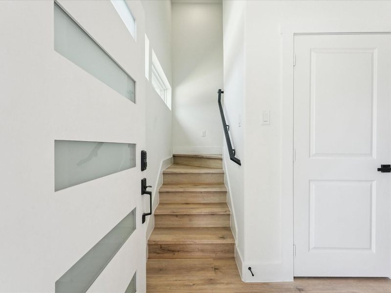 Spacious, unfurnished interior of a new home in , Houston (Image 25).