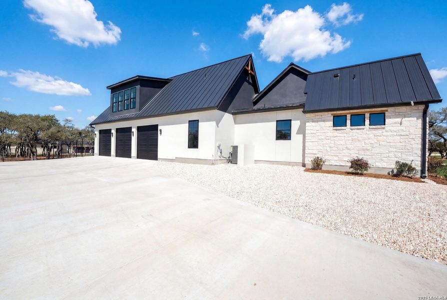 Exterior details and patio area of a home in , Bulverde (Image 28). Exterior details and patio area of a home in , Bulverde (Image 28).