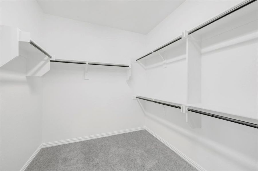 Spacious, unfurnished interior of a new home in Lily Creek at Sutton Fields, Aubrey (Image 29).