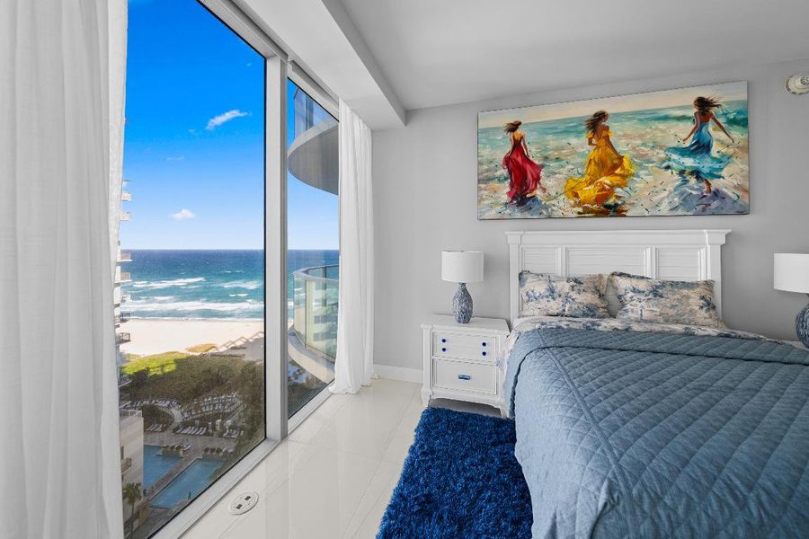 F13DD792-EF44-4914-8CBB-D8509E3D287A