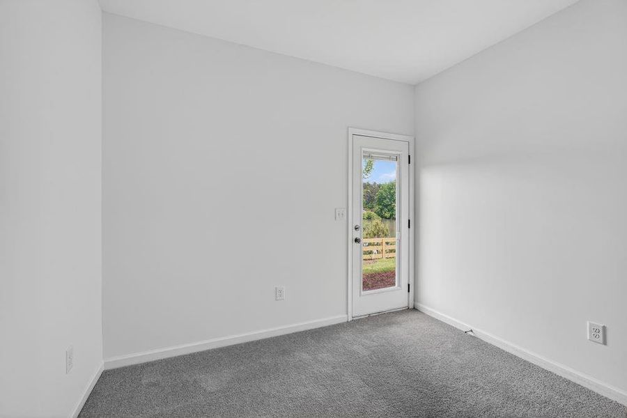 Spacious, unfurnished interior of a new home in Rosewood Farm, Lawrenceville (Image 37).