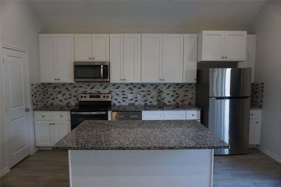 Furnished interior view inside a new home in , Willis (Image 4).