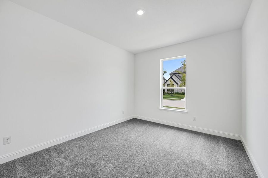 Spacious, unfurnished interior of a new home in The Ridge at Northlake 60s, Northlake (Image 30).