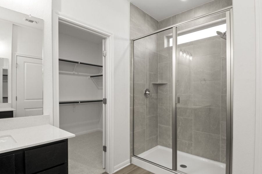 Representative furnished interior of a home built from the Sergio by Pacesetter Homes in Crosswinds, Kyle (Image 6).