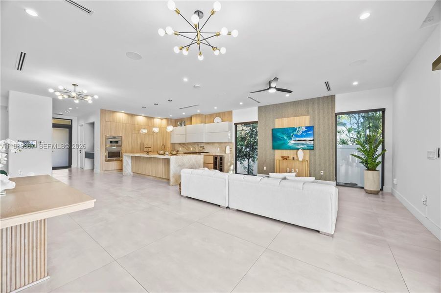 Furnished interior view inside a new home in , Fort Lauderdale (Image 78).