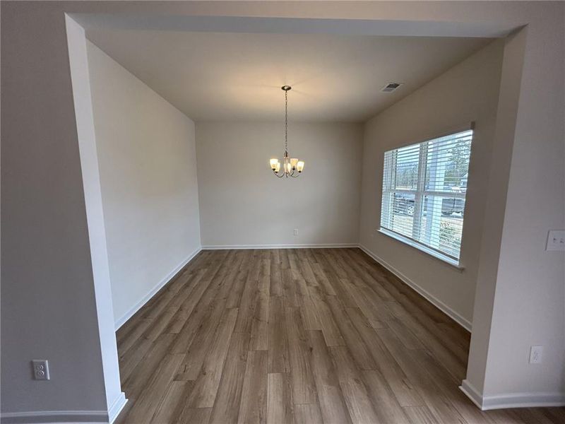 Spacious, unfurnished interior of a new home in Emerald Oaks Estates, Rome (Image 11).