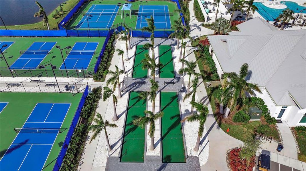 Community amenities in , Parrish (Image 78).