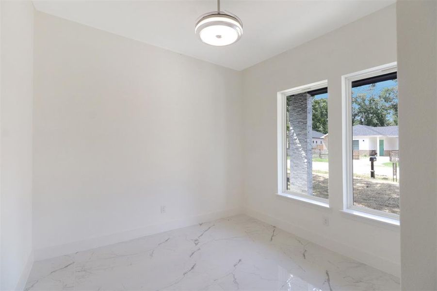 Image 22 of a home in .