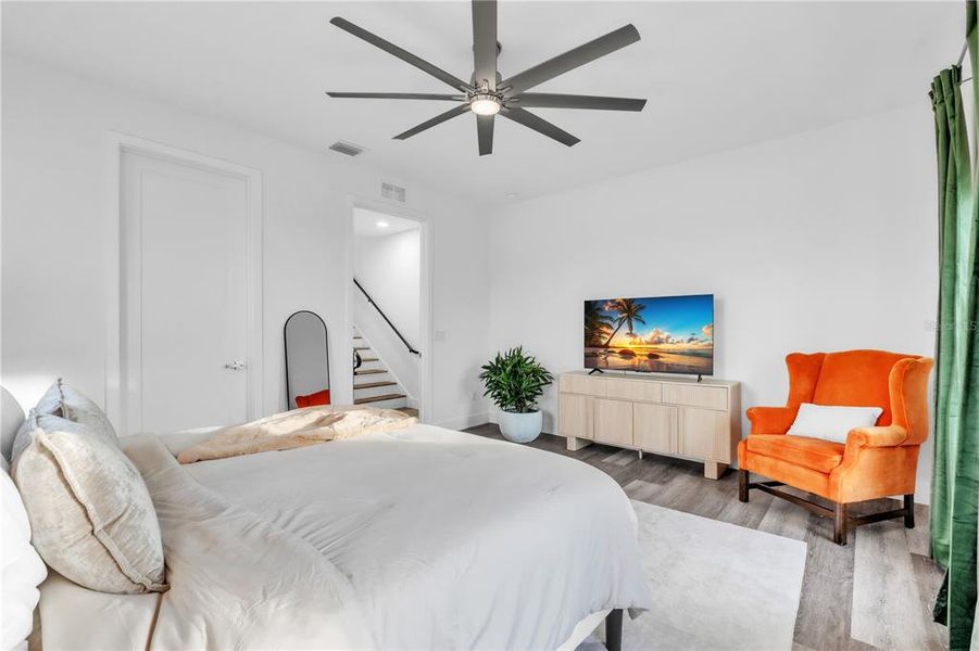 Furnished interior view inside a new home in , Pinellas Park (Image 32).